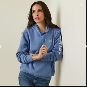 NWT Ariat R.E.A.L logo hoodie large.
